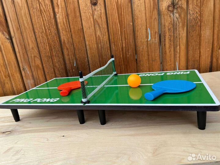 Маленький теннисный стол