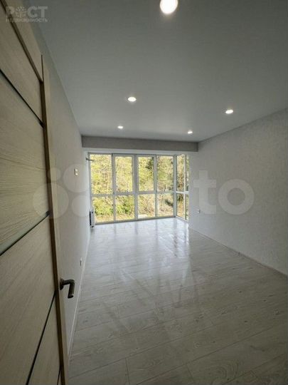 2-к. квартира, 56 м², 4/9 эт.