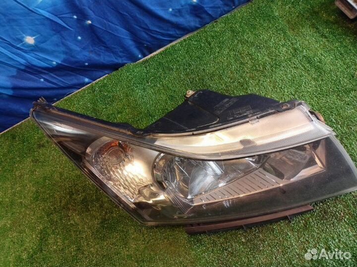 Фара передняя передняя Chevrolet Cruze хэтчбек 1.6