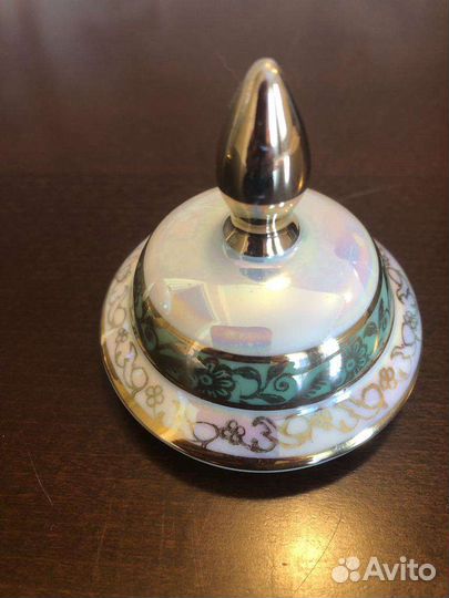 Ваза с крышкой, Германия