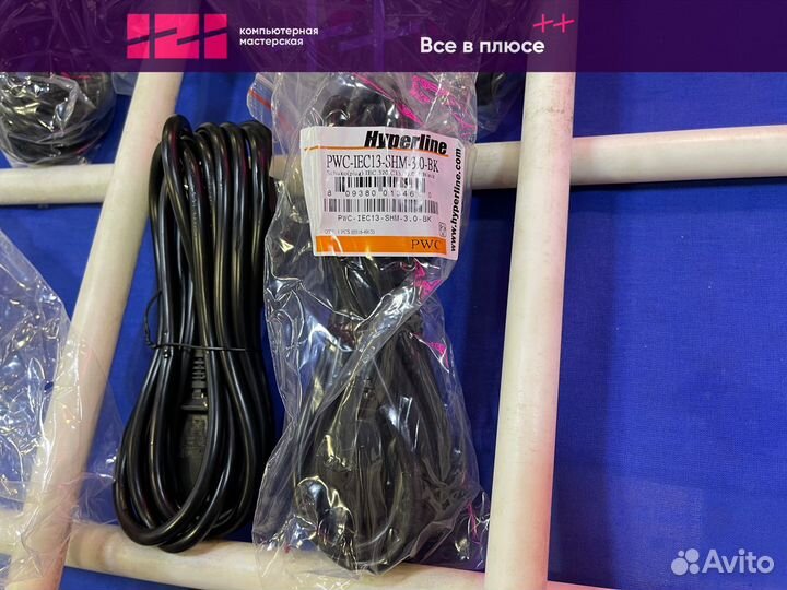 New Кабель питания Hyperline PWC-IEC13-SHM-3.0-BK