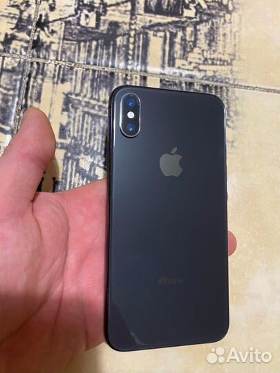 iPhone Xs, 64 ГБ