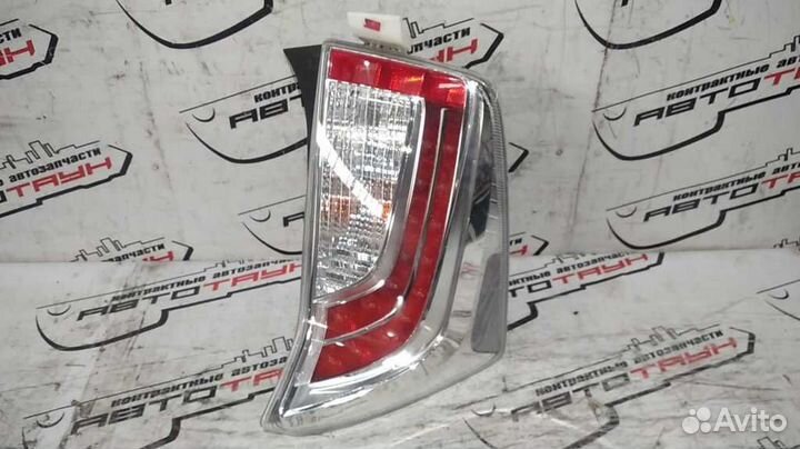 Фонарь toyota prius ZVW30 ZVW35 4755 левый 8156047