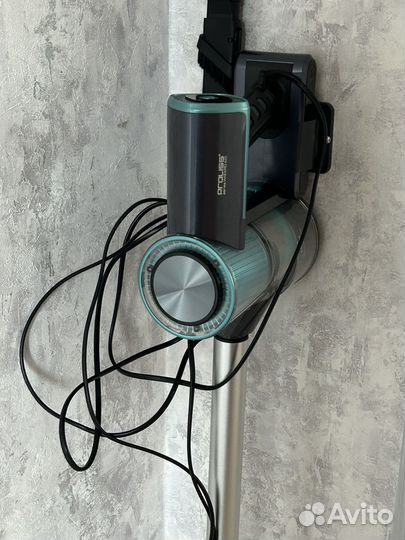 Вертикальный пылесос