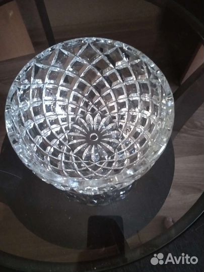 Хрустальная ваза