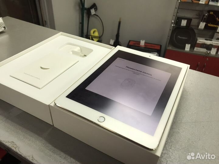 С255) Планшет Apple iPad Air 128GB