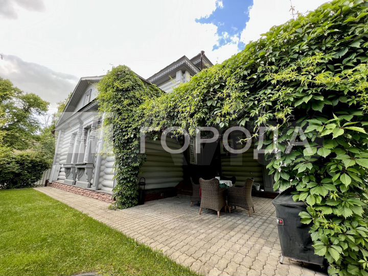 Коттедж 295 м² на участке 5 сот.