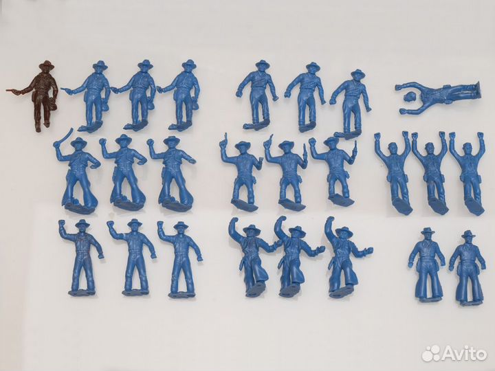 Игрушки СССР солдатики индейцы рыцари от