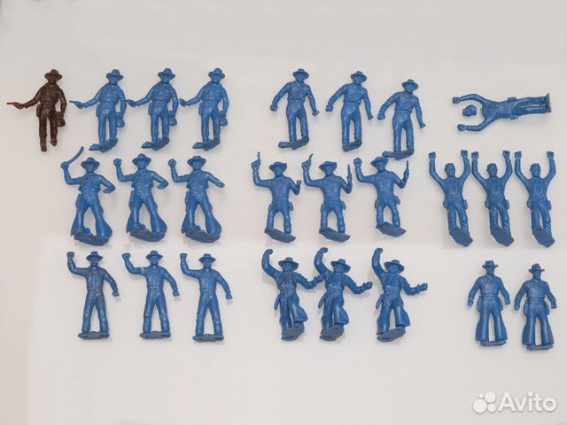 Игрушки СССР солдатики индейцы рыцари от