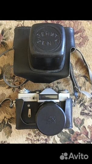 Плёночный фотоаппарат Зенит-Е