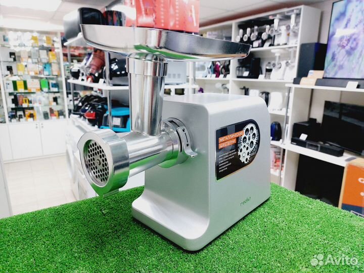 Мощная металлическая мясорубка с соковыжималкой