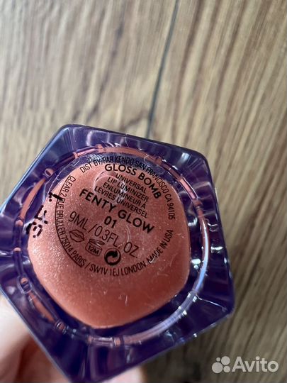 Fenty Beauty Gloss Bomb блеск для губ Fenty Glow