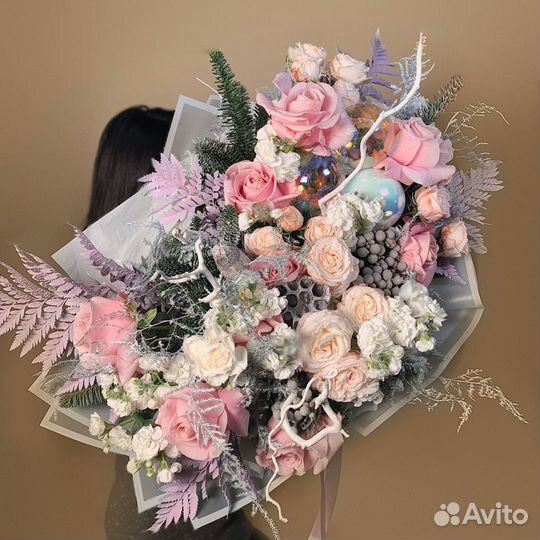 Помощник флориста