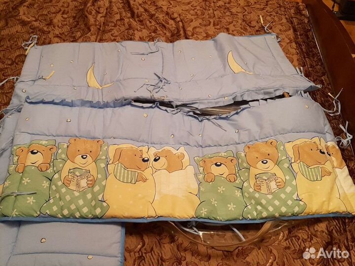 Бортики в детскую кроватку с балдахином