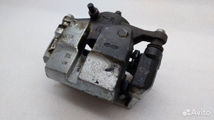 Суппорт тормозной передний правый Kia K5 DL3 G4KN