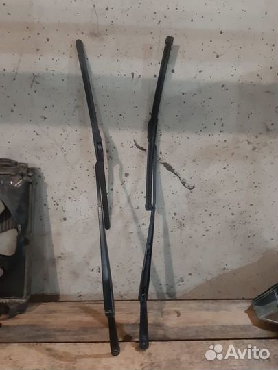 Поводки дворников Ford Focus