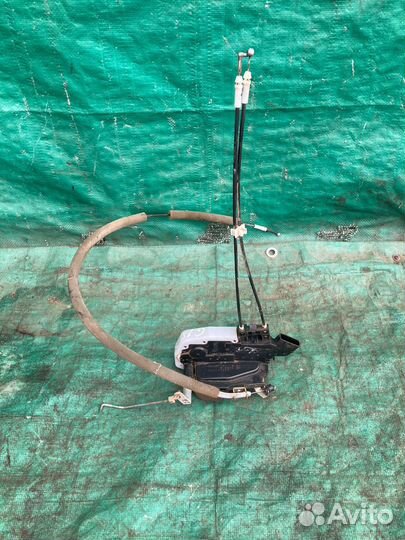 Замок двери передней правой Nissan Almera G15