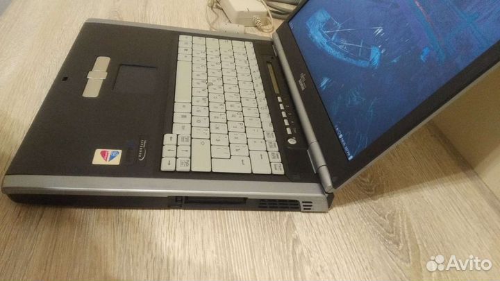 Ноутбук Fujitsu Siemens