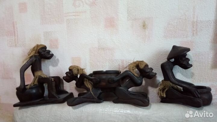 Коллекция фигур шаманов