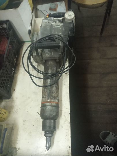Эл.отбойный молоток промышленный иэ 4211А