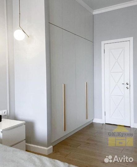 Угловой шкаф