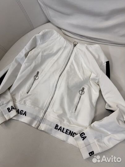 Спортивный костюм женский