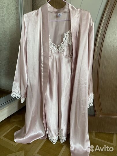 Атласный халат