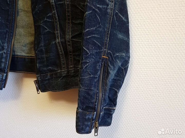 Джинсовая куртка levis