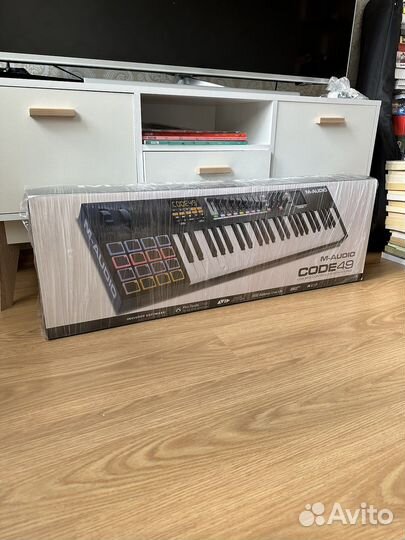 Midi клавиатура M audio code 49