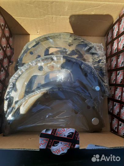 Тормозные колодки барабанные jeep compass