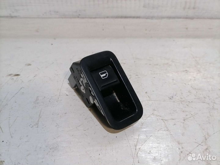 Кнопка стеклоподъёмника Volkswagen Polo