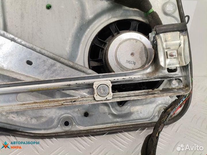 Стеклоподъемник передний правый Volvo V70 2 рест