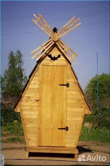 Уличный туалет деревянный SUN333