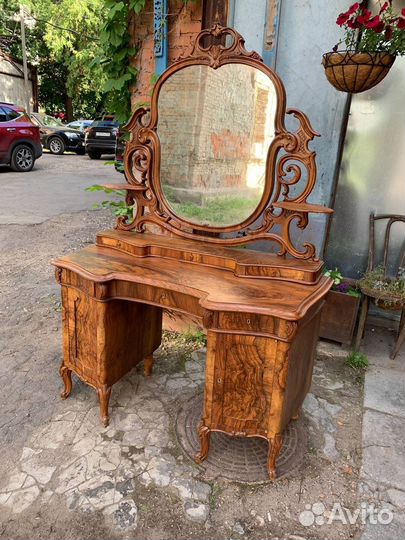 Реставрация,ремонт,обивка,покраска,склейка мебели