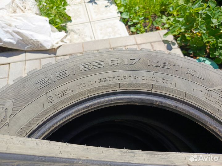 Nokian Tyres Hakkapeliitta 8 SUV 215/65 R17