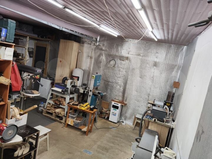 Гараж, > 30 м²