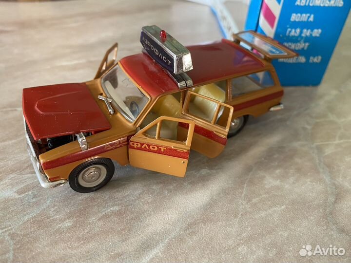 Модель автомобиля Волга Газ 2402 Аэрофлот