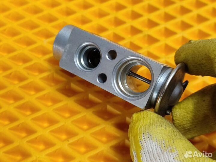 Клапан кондиционера Mercedes E W212 3.0 2010