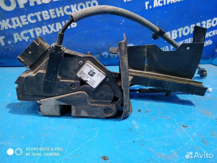 Передний правый замок двери Ford Focus 3 седан