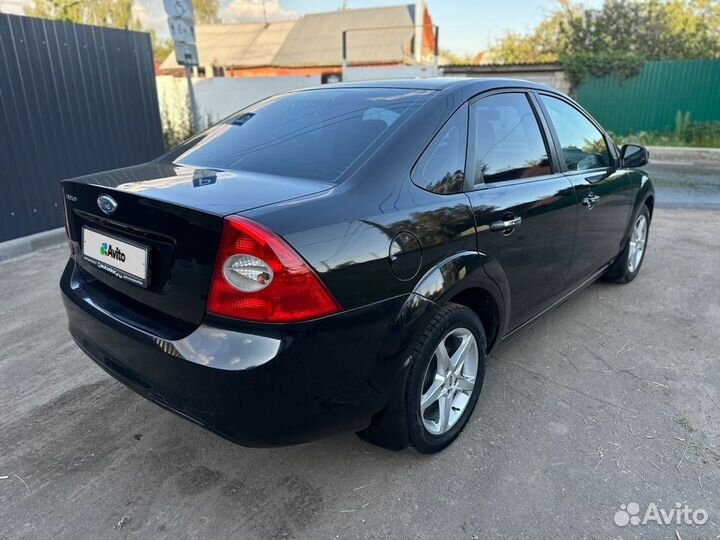 Ford Focus 1.6 МТ, 2008, 268 000 км