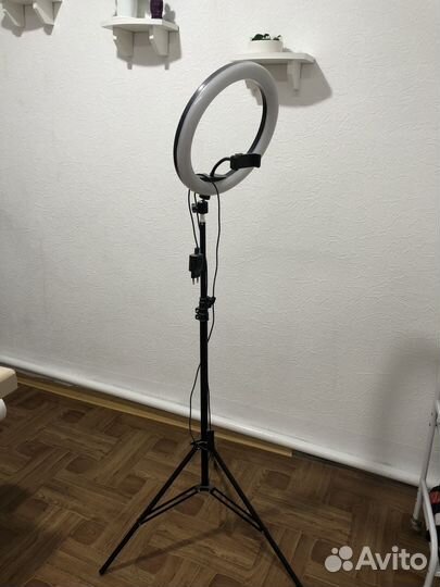 Кольцевая лампа