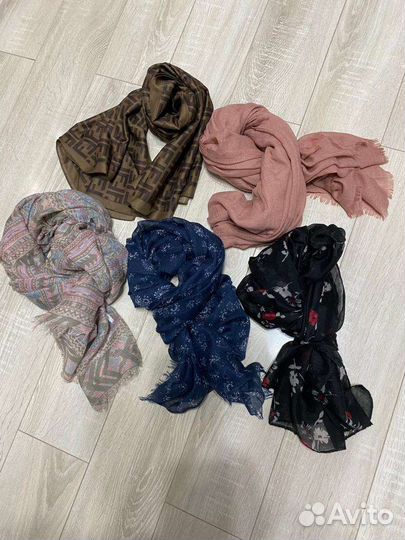 Шарфы и палантины