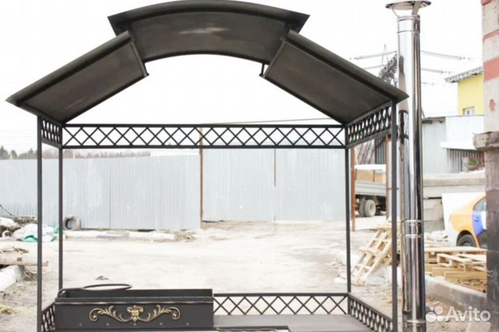 Мангальная зона с крышей