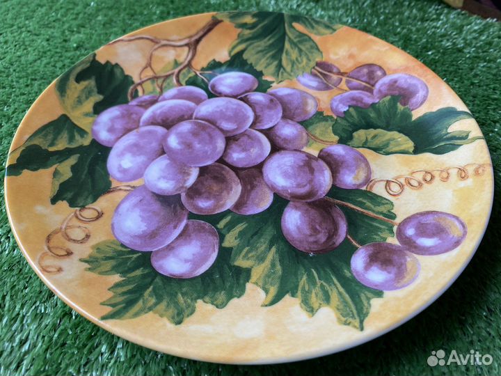 Тарелки фарфоровые интерьерные Разные