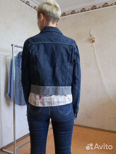 Джинсовая куртка
