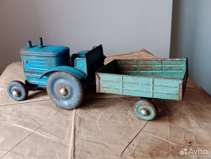 Трактор с прицепом игрушка СССР жесть нктм