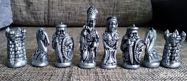 Шахматные фигуры из гипса