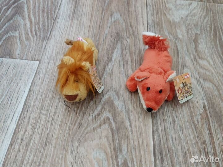 Фигурки на магнитах на холодильник