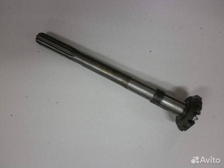 Вал 52-2308063 вертикальный мтз-82