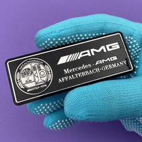 Шильдик AMG Mercedes-Benz наклейка черная эмблема